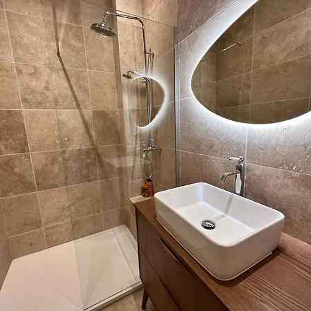 Casa Mia Moneghetti بوزولي